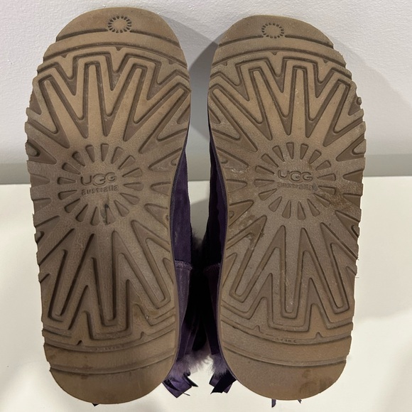 Ugg Purple Bailey Bow Classic Short Boots - Used - Picture 3 of 3